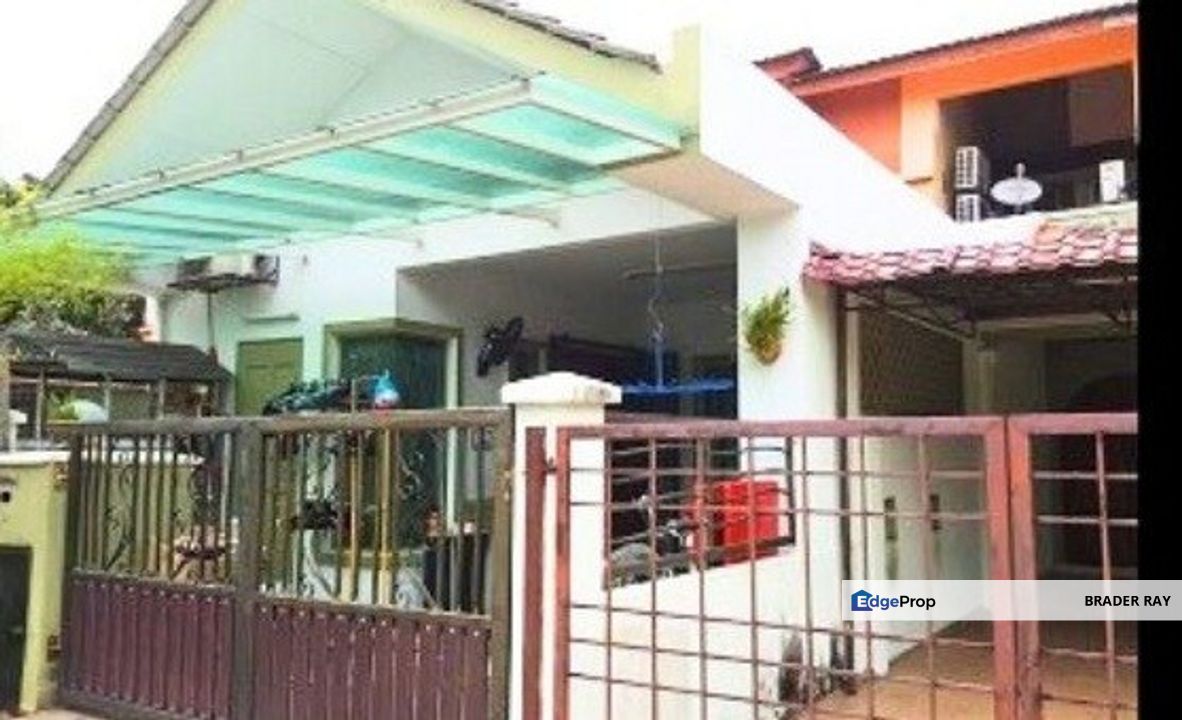 2 Storey Terrace Saujana Utama Sg Buloh Selangor near UiTM Kampus Puncak Alam , Selangor, Sungai Buloh
