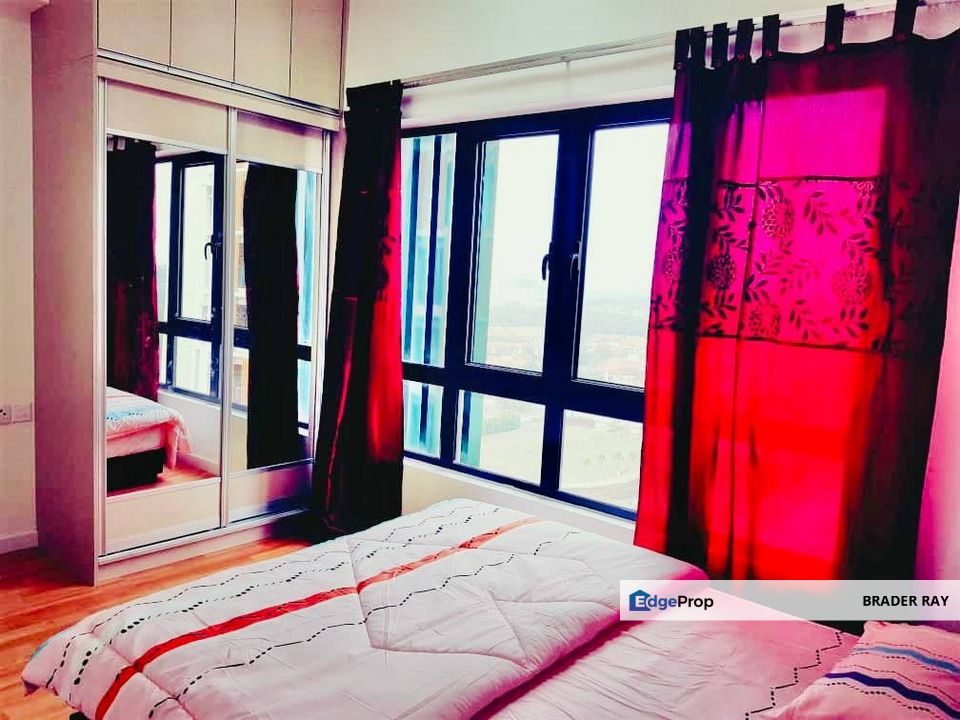 PALING HOT! Suria Residence Bukit Jelutong Shah Alam Selangor Below RM400,0000 FOR SALE, Selangor, Cheras South