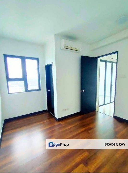 Freehold Symphony Tower Seri Kembangan Selangor 2 Car Park Block A For Sale, Selangor, Seri Kembangan