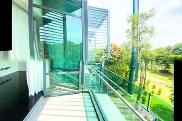 East Residence @ KLGCC