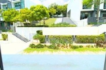 East Residence @ KLGCC