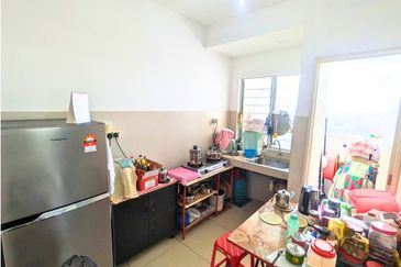 Hijauan Puteri Condominiums