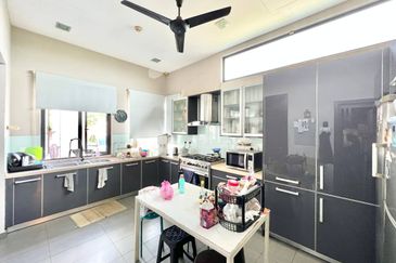 KGSAAS Golf Club, Seksyen 13