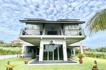 KGSAAS Golf Club, Seksyen 13