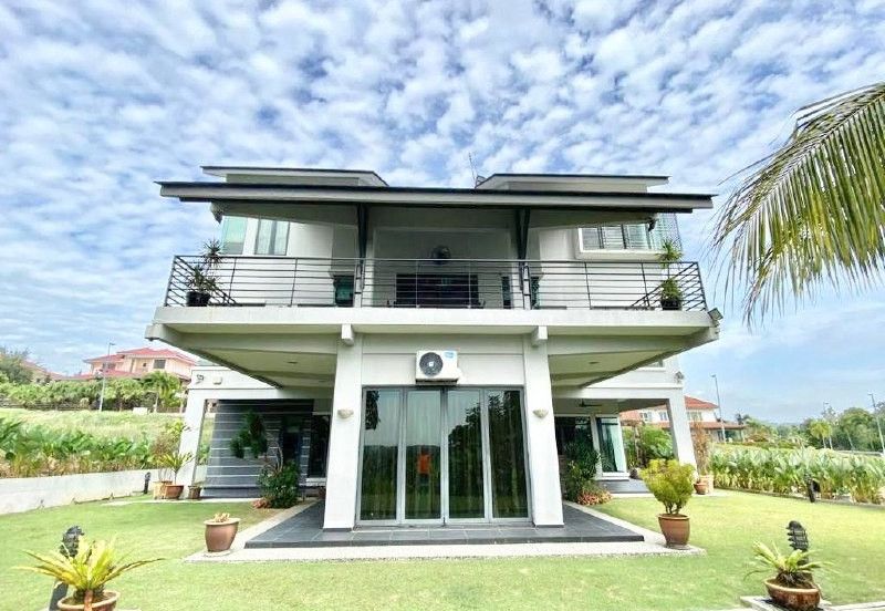 KGSAAS Golf Club, Seksyen 13