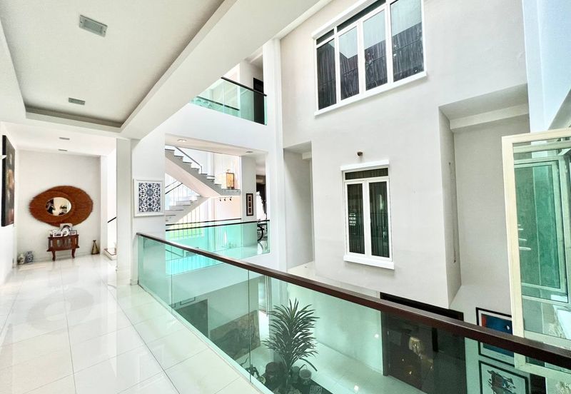 KGSAAS Golf Club, Seksyen 13