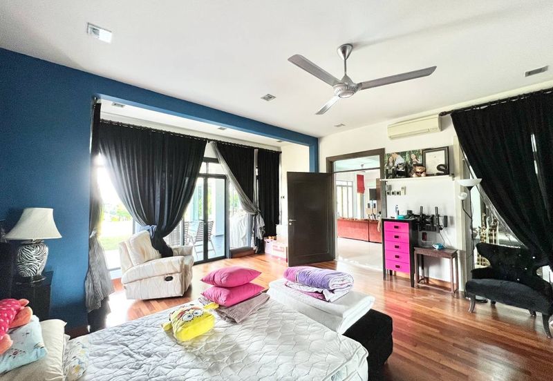 KGSAAS Golf Club, Seksyen 13