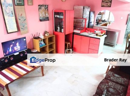 Freehold USJ 2 1.5 Storey Terrace House near USJ7 LRT BRT For Sale, Selangor, USJ