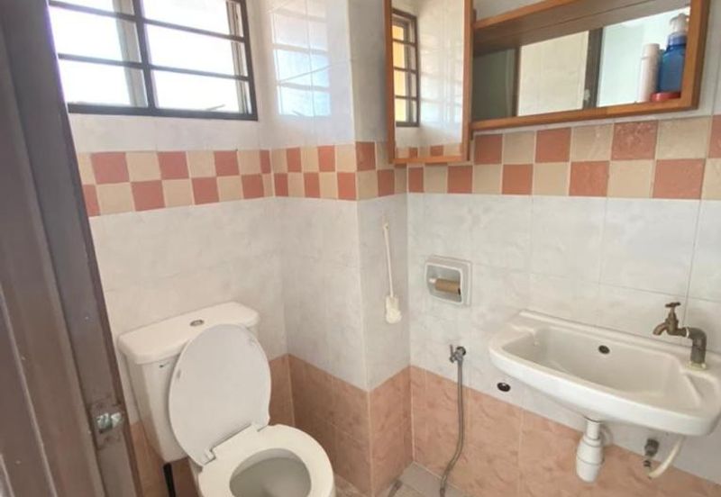 Jalan Spektrum U16 @ Taman Bukit Subang