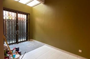 Jalan Spektrum U16 @ Taman Bukit Subang