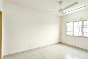 Seri Intan Apartment
