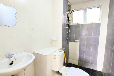 Seri Intan Apartment