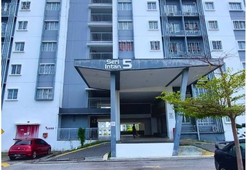 Seri Intan Apartment
