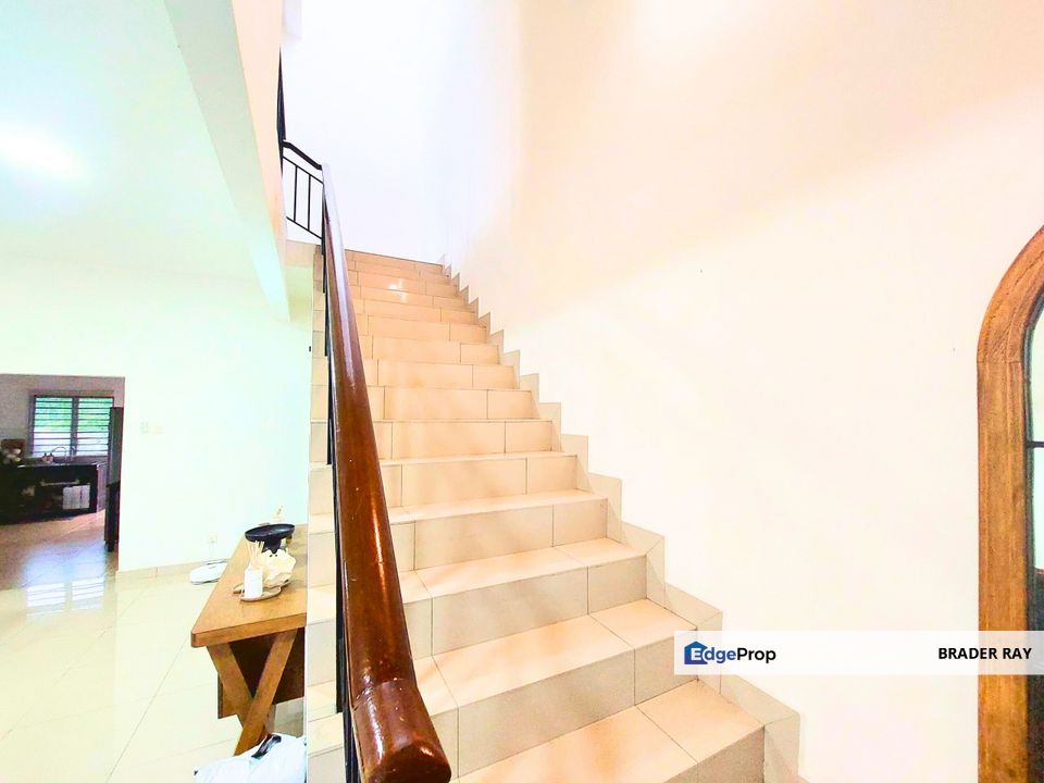 MURAH End Lot 2 Storey SP3 Bandar Saujana Putra well-kept by Tenant For Sale, Selangor, Jenjarom