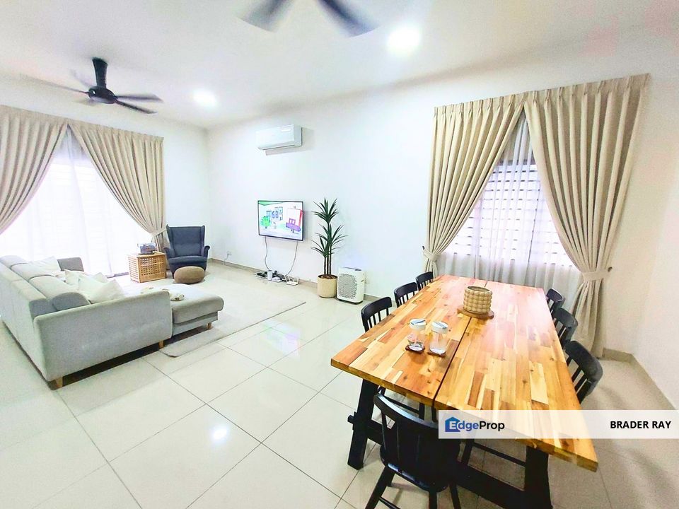 MURAH End Lot 2 Storey SP3 Bandar Saujana Putra well-kept by Tenant For Sale, Selangor, Jenjarom