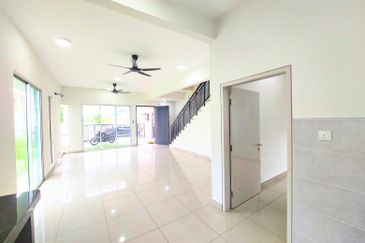 LAMAN MAWAR INDAH @ KOTA SERIEMAS