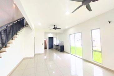 LAMAN MAWAR INDAH @ KOTA SERIEMAS