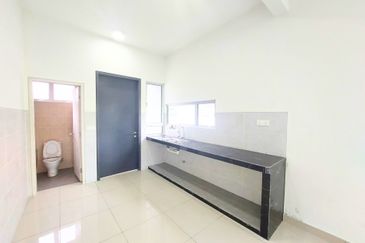 LAMAN MAWAR INDAH @ KOTA SERIEMAS