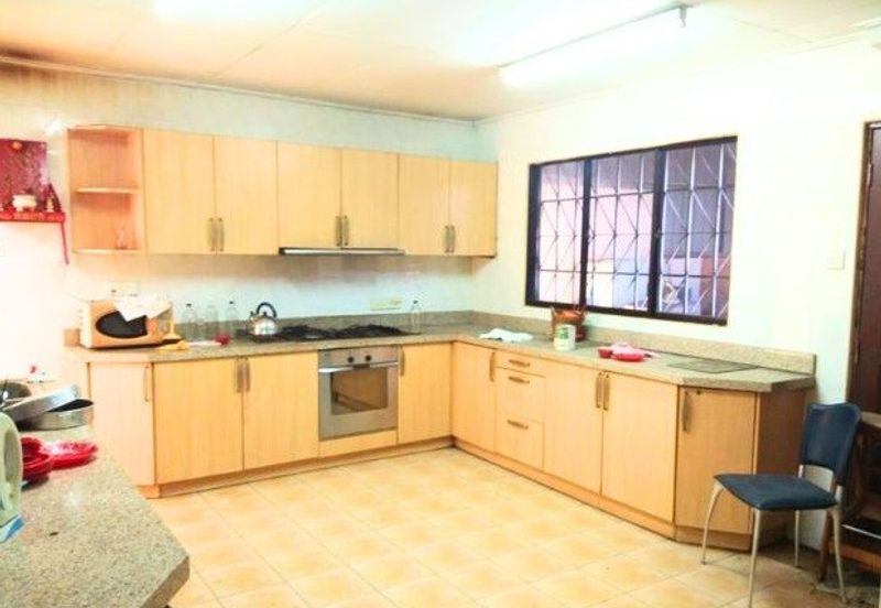 BUNGALOW Corner Lot 2 Storey Taman OUG Kuala Lumpur For Sale