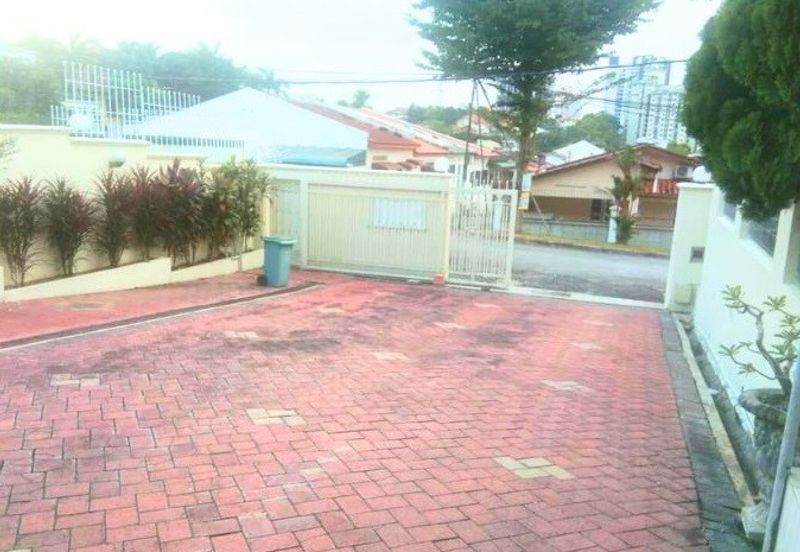 BUNGALOW Corner Lot 2 Storey Taman OUG Kuala Lumpur For Sale