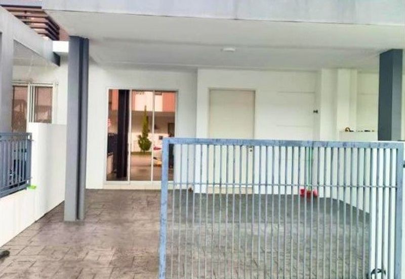 Halya 2 @ Daunan Worldwide