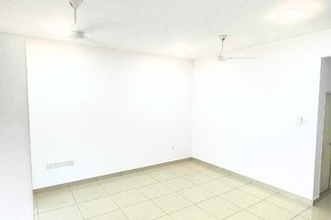 Halya 2 @ Daunan Worldwide