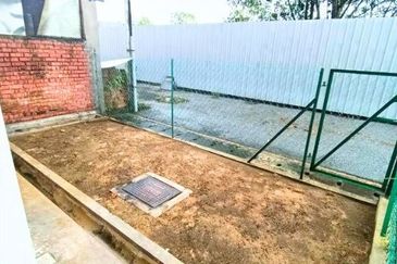 Halya 2 @ Daunan Worldwide