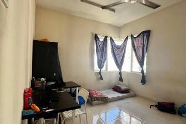 Platinum Hill Condo Pv8