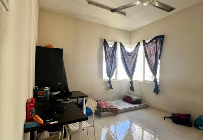 Platinum Hill Condo Pv8