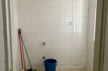 Platinum Hill Condo Pv8