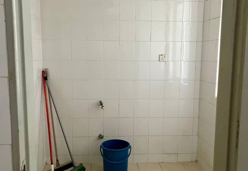 Platinum Hill Condo Pv8