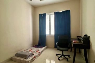 Platinum Hill Condo Pv8