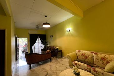 Lorong Mahkota Impian 2/22A