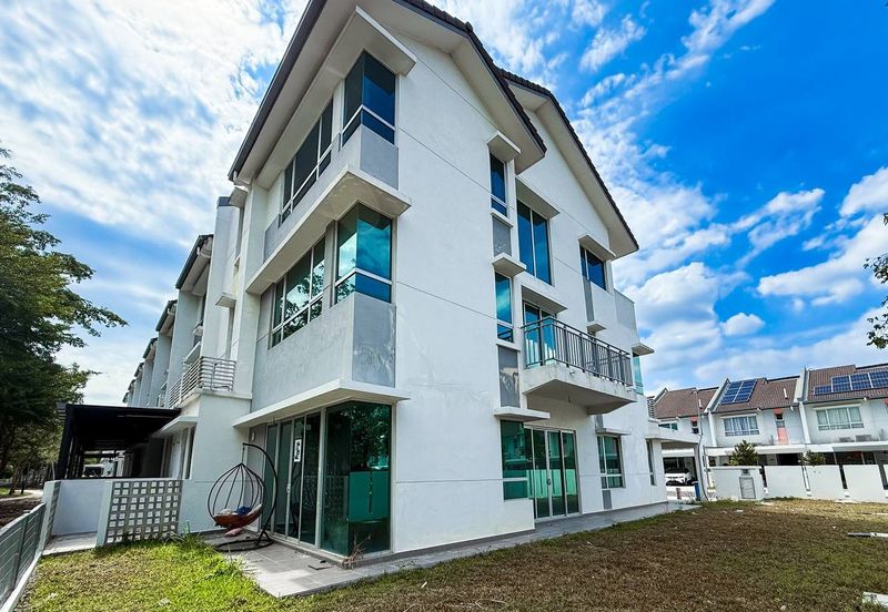 Tropicana Aman Bayan Residences