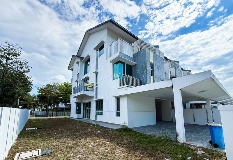 Tropicana Aman Bayan Residences