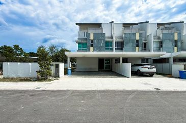 Tropicana Aman Bayan Residences