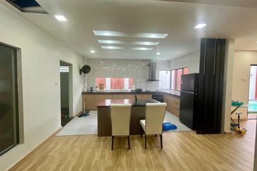 ‼️PRICE DROP TO RM850k ONLY‼️WTS / For Sale : Corner Lot Double Storey Semi-D @ Taman Mentari, Semenyih