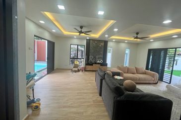 ‼️PRICE DROP TO RM850k ONLY‼️WTS / For Sale : Corner Lot Double Storey Semi-D @ Taman Mentari, Semenyih