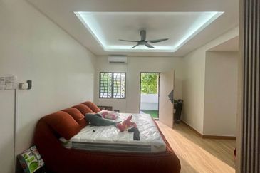 ‼️PRICE DROP TO RM850k ONLY‼️WTS / For Sale : Corner Lot Double Storey Semi-D @ Taman Mentari, Semenyih