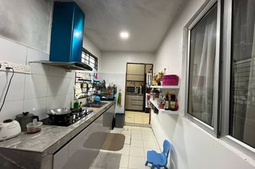 TAMAN TERATAI (BATANG BENAR)