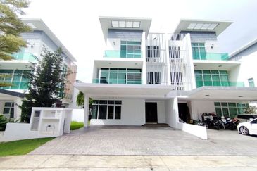 Clover Garden Residences