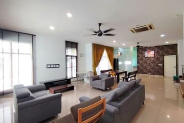 Clover Garden Residences