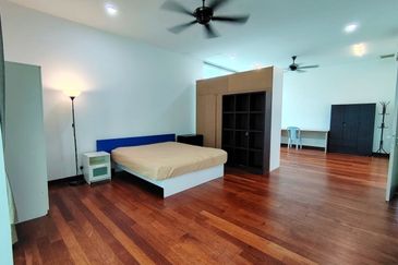 Clover Garden Residences