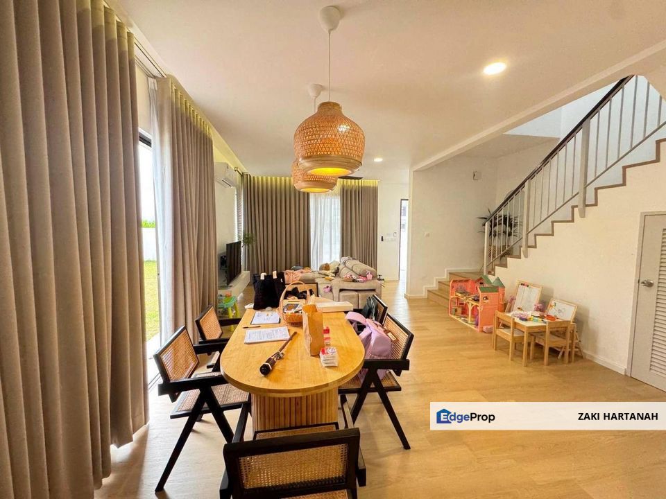 WTS/For Sale: Double Storey Blu Residence Barrus Setia Ecohill 2, Selangor, Semenyih