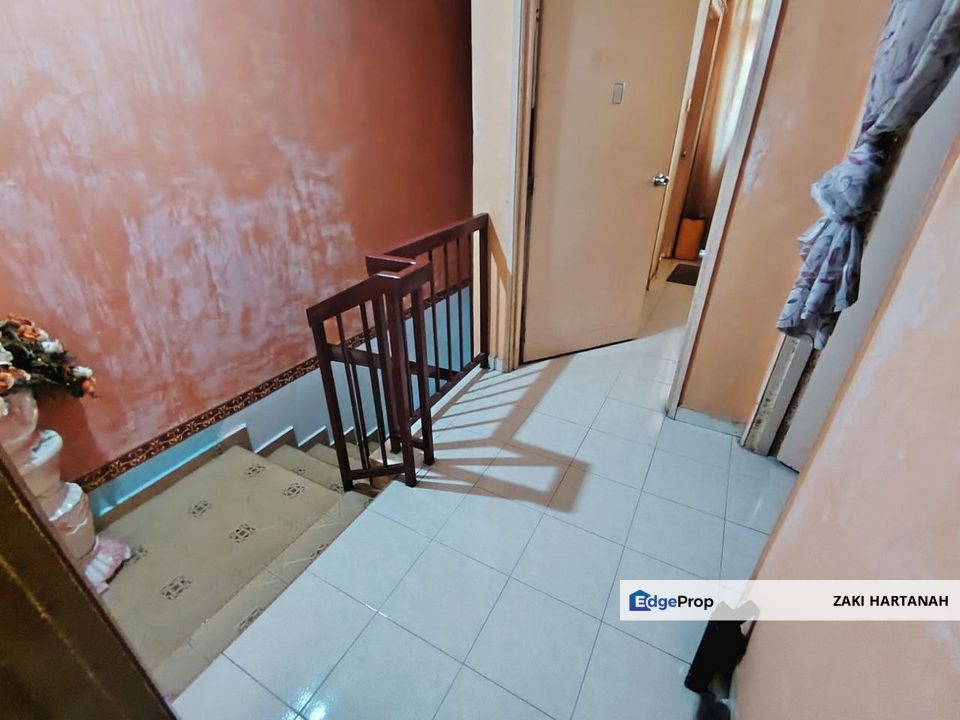 Terrace 2 Storey  Bandar Mahkota Banting for sale, Selangor, Banting