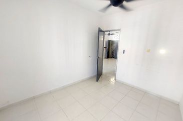 Residensi Laguna Biru 2
