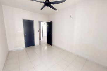 Residensi Laguna Biru 2