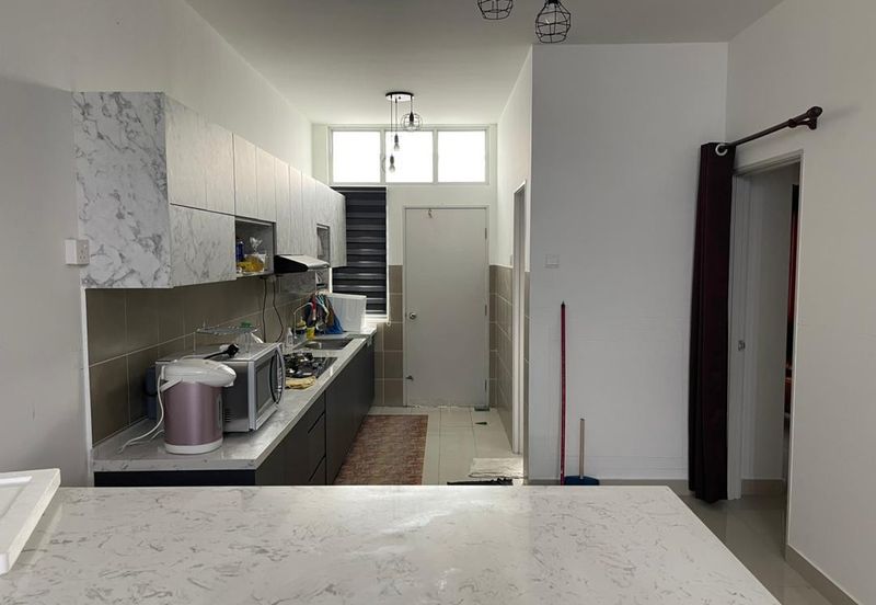 Albury 2, Taman Tasik Senangin