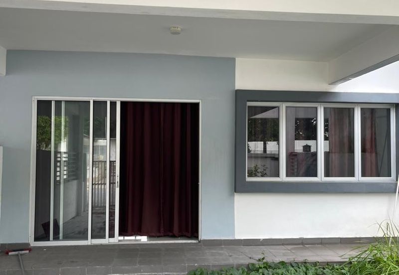 Albury 2, Taman Tasik Senangin