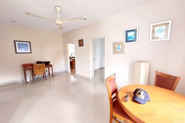 Seksyen 6, Bandar Country Homes